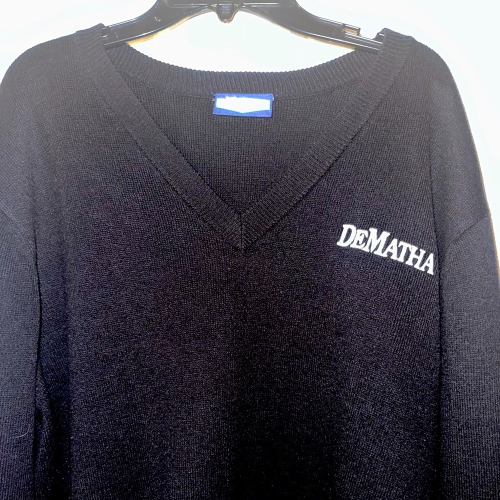 Dematha Sweater -L 🏫